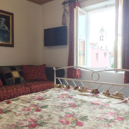 Baška VodaVintage House For Rent 60M From Seaアパートメント エクステリア 写真