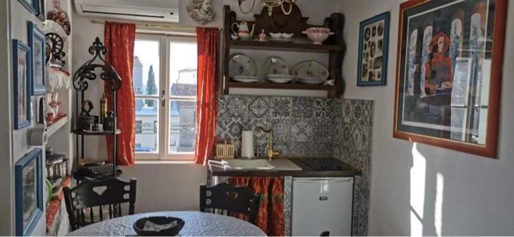 Baška VodaVintage House For Rent 60M From Seaアパートメント エクステリア 写真