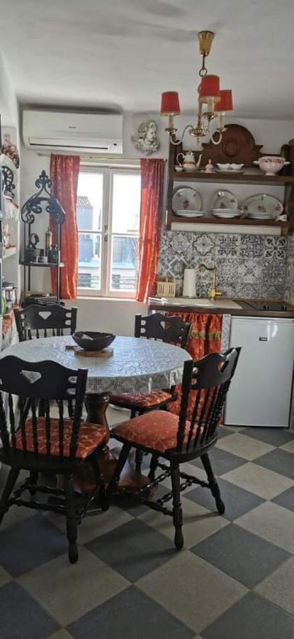 Baška VodaVintage House For Rent 60M From Seaアパートメント エクステリア 写真